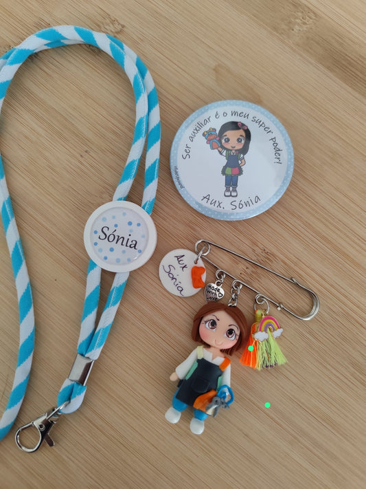 Conjunto Pregadeira, Crachá e Fita Personalizada