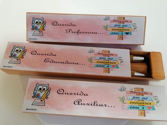 Caixa Personalizada Corujinhas c/ Caneta e Lapiseira em Bambu