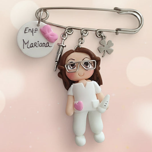 Pregadeiras e porta-chaves Enfermeira