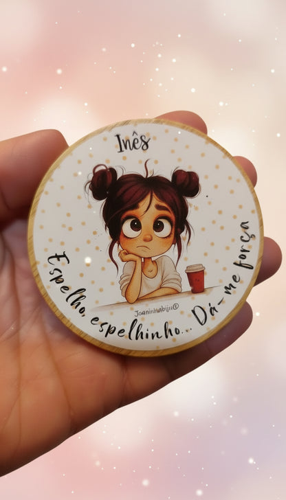 Necessaire Personalizada 10x15cm com Frases Divertidas, Bálsamo Labial e Espelho