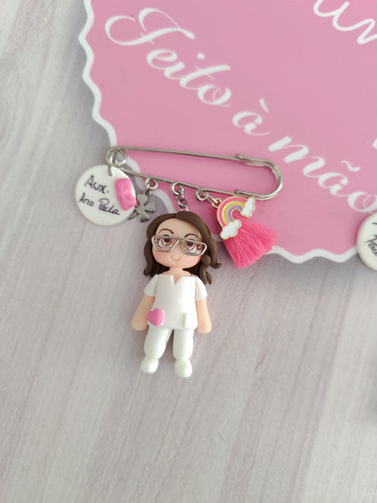 Pregadeiras e porta-chaves Enfermeira