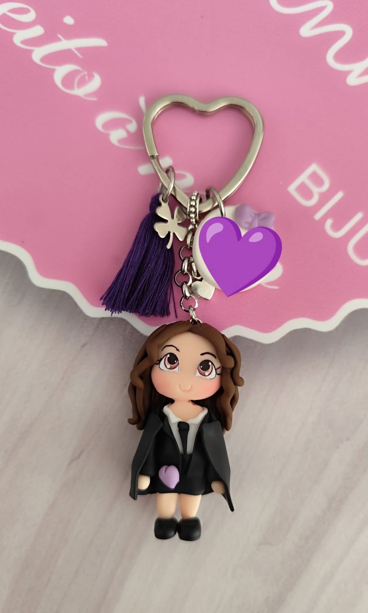 Pregadeira/ Porta Chaves Universitários